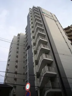 レジデンス南森町【3階】の外観