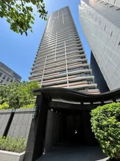 ローレルタワー堺筋本町【18階】の外観