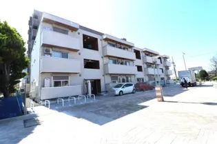 ジュネス東静岡【1階】の外観