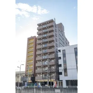 コスモプラザ新大阪【5階】の外観