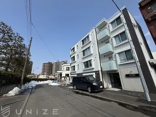 北海道札幌市豊平区豊平八条11【マンション】の外観