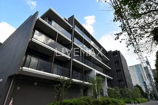 東京都新宿区新宿7【マンション】の外観