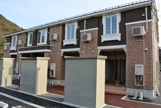 山形県山形市松山2【アパート】の外観