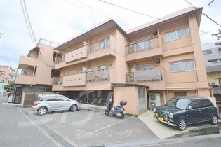 吉本マンションの画像