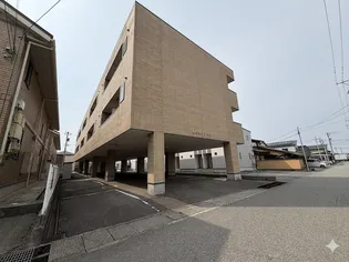 コンフリーIII【3階】の外観