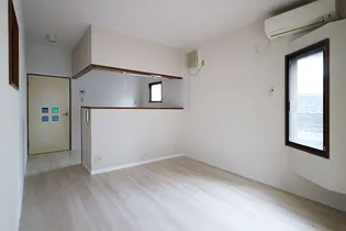 カサ・デ・ヤジロベ【2階】の外観