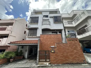 下地邸3,4階の外観