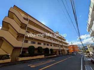 神奈川県秦野市上大槻【マンション】の外観