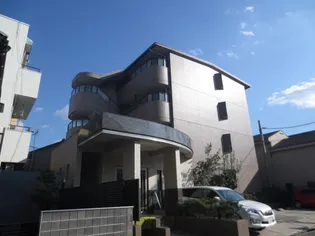 クレセント【1階】の外観