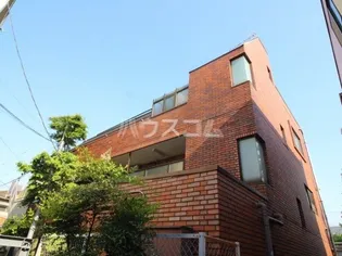 コランダム【2階】の外観