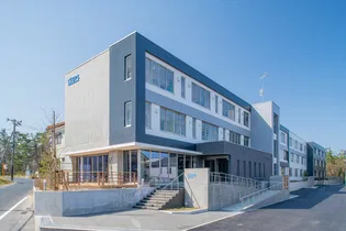 STEPS新潟大学前の外観