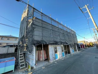 六輪館C (ガレージハウス)の外観