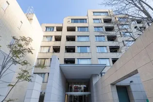 東京都港区赤坂6【マンション】の外観