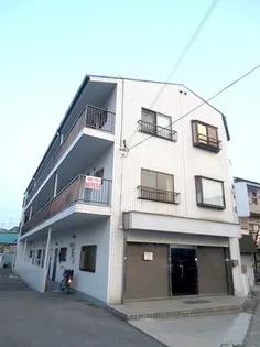 八紘マンションの画像