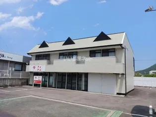 香川県高松市屋島西町【アパート】の外観