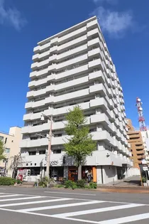 新潟県新潟市中央区東堀前通5番町【マンション】の外観