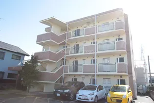 カルム・ワン【3階】の外観