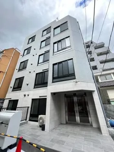 東京都新宿区西新宿4【マンション】の外観