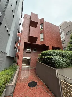 赤坂ロイヤルマンション【3階】の外観