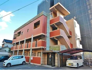 クィーンズ渡辺の画像