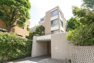 東京都渋谷区神宮前3【マンション】の外観