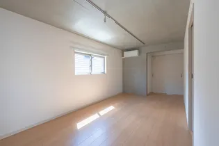 サンムラカミ25番館【2階】の居間