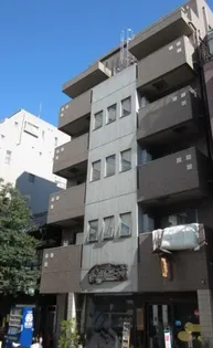 メゾン・ド・セリュリエ【2階】の外観