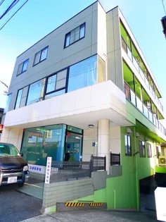 リーフビルド【2階】の外観