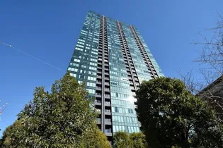 東京都港区三田1【マンション】の外観