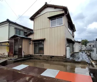 新潟県三条市条南町【一戸建】の外観