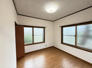 カーサ・ドゥ・サトウ【1階】の居間