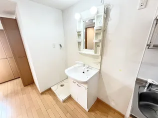 ブランケネ-ゼ【1階】の内装