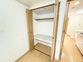 ブランケネ-ゼ【1階】の内装