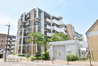 URアルビス五月ヶ丘【1階】の外観