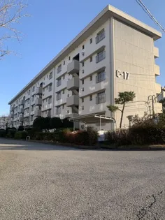 小室ハイランドCー17号棟【4階】の外観