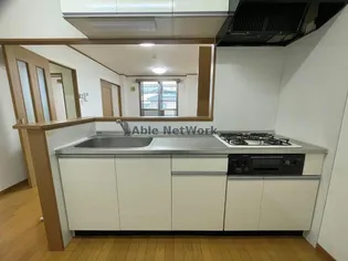 ロイヤル芝原 南館【2階】のキッチン