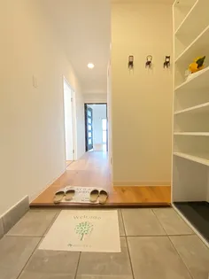 セレスティアル新居浜【6階】の玄関