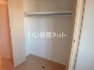 シャーメゾン西泉 A棟【2階】の内装