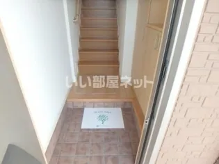 シャーメゾン西泉 A棟【2階】の玄関