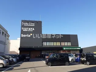 シャーメゾン西泉 A棟【2階】の周辺