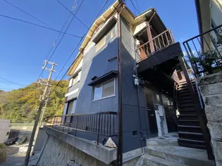 Big Stone【1階】の外観