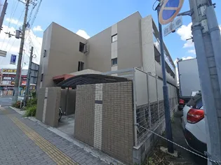 Y´z Lucao【1階】の外観