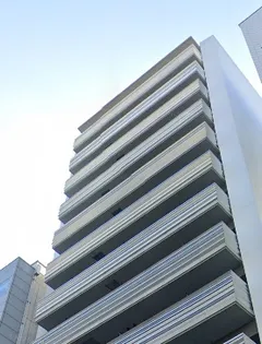 東京都千代田区内神田3【マンション】の外観