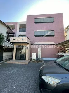 カリーナの画像