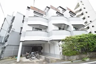 クレストコートの画像