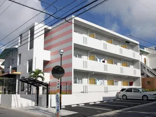 沖縄県中頭郡北谷町字桑江【アパート】の外観