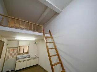 サンフォレスト須佐【2階】の内装