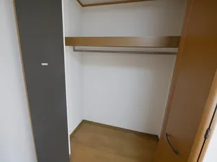 サンフォレスト須佐【2階】の内装