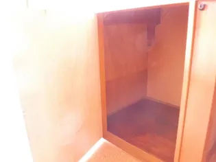 安田メゾネットの内装