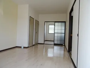 セフィーラタウン【1階】の居間